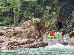 -安吉龙王山峡谷漂流
