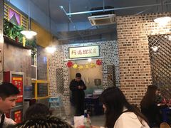 -马路边边串串香(涑河南街店)