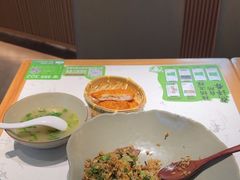 -百春原湖南牛肉粉(百联世纪店)