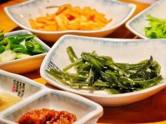 -唯成•韩国炭火烤肉 유성고기