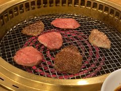 -炼火烤肉店