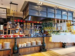 自助取餐区-松咖啡自助餐厅·松北香格里拉