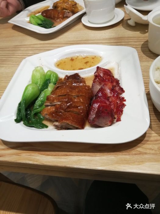 海丰港(广灵二路店)烧腊双拼饭图片 - 第2张