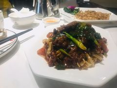 牛肉炒河粉-潮人姐妹轩(海宁路店)