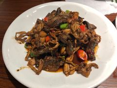 -董厨煨汤馆(车站路店)