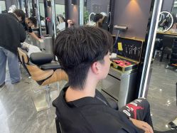 -藤野造型烫染·漂发