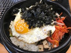 传统石锅拌饭-肉甲韩国木炭烤肉(新壹街1店)