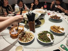 -唐师傅湘西名菜馆(武陵路店)