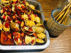-喝丢一只鞋辣炒海鲜小烧烤(三八广场店)