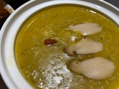 浓汤藜麦烩松茸-东口码头·烧鸽子·鱼头泡饼·地方菜(金鹰悦城店)