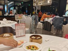 -万龙洲海鲜(大兴绿地缤纷城店)