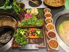 -蘸小院铁锅炖·蘸酱菜·东北菜(怀远门店)