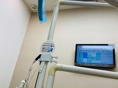 -瑞尔齿科(上海长风大悦城店)