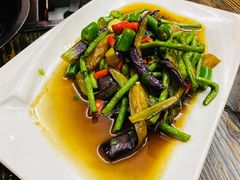 茄角之恋-石锅鱼府(二分店)