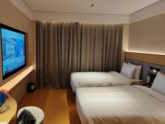 -全季酒店(深圳会展中心岗厦地铁站店)