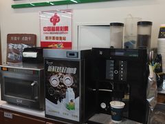 -全家便利店(东直门店)