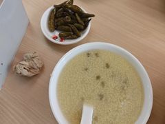 -闫家驴肉老店(华电一校店)
