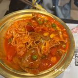 正好孩子6点上课，我们去解决晚饭。满满一大碗的牛肉汤