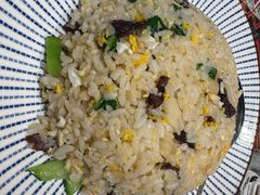 鸡枞菌牛干巴炒饭-火塘云南烧烤大排档