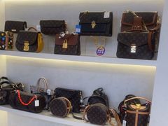 -六六奢品·vintage中古·回收二手奢侈品包包手表首饰(环球港店)