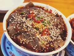 -炉小二铜锅牛蛙•川湘菜(三里屯店)