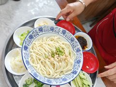 -东兴寒舍老北京炸酱面(三里河路店)