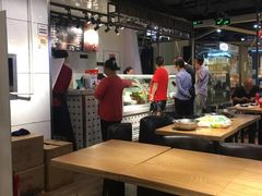 大堂-小山城麻辣香锅(新邻生活广场店)
