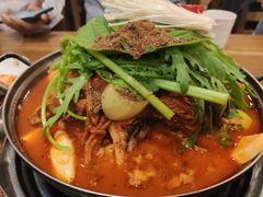 土豆排骨火锅-喇喇排骨火锅·传统韩式脊骨汤(望京西园总店)