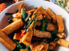 -柴窝堡22号辣子鸡·传承新疆菜