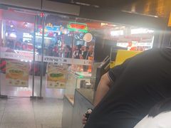 -麦当劳(中山公园龙之梦店)