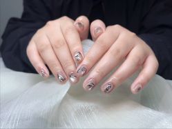 -悦指间美甲美睫