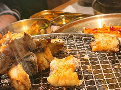 -草家酱蟹炭火烤肉店(珲春南路一店)