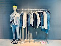 -Acne Studios(芮欧百货店)