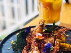 惹味胡椒虾配烤玉米-CHILLAX轻乐时(侨建·Hi City店)