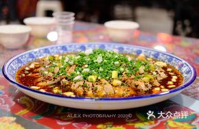 Steamed Goose in White Sauce