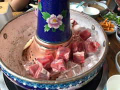 -毛辣果·贵州红酸汤牛肉火锅(西单店)
