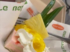 瀑布凤梨蛋糕-小小集渔·泰式大排档(太古里香槟店)