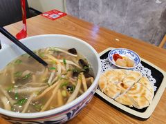 -隆门客栈·西北小吃手工面(丰盛町商业步行街店)