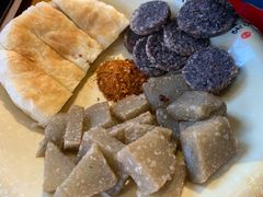 丽江特色三拼-民食香·腊排骨野生菌美食(木府店)