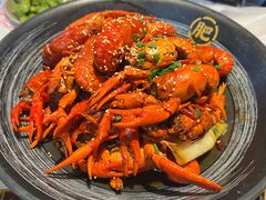 -肥肥虾庄·金牌油焖大虾(汉街SKP店)