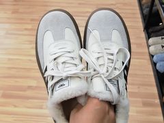 -大营西亚皮草新城