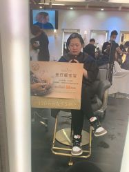 -一東造型烫发染发