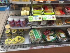 全家便利店(华仁凤凰店)-全家便利店(兴源北路店)