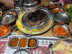-青瓦炭韩潮烤肉(花园道店)