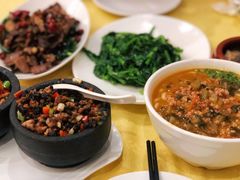 黑红三剁双拼-蝴蝶泉宾馆-中餐厅