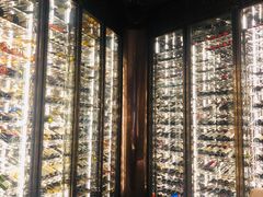 -wineapp葡萄酒餐吧(外滩金融中心店)