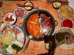 -周小明火锅(黑金冠社区店)