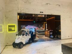 -上海宝华万豪酒店