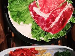 -老牌坊云南鱼豆花火锅(哈西万达店)