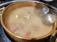 -阿山卓·野生菌火锅·纳西火塘烤肉